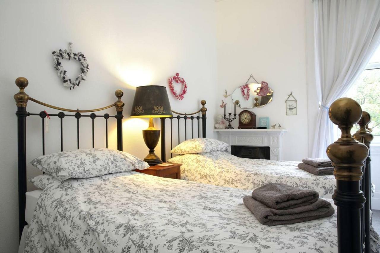 5 Star Beautiful & Vintage, Spacious In Chic Location! Appartement Edinburgh